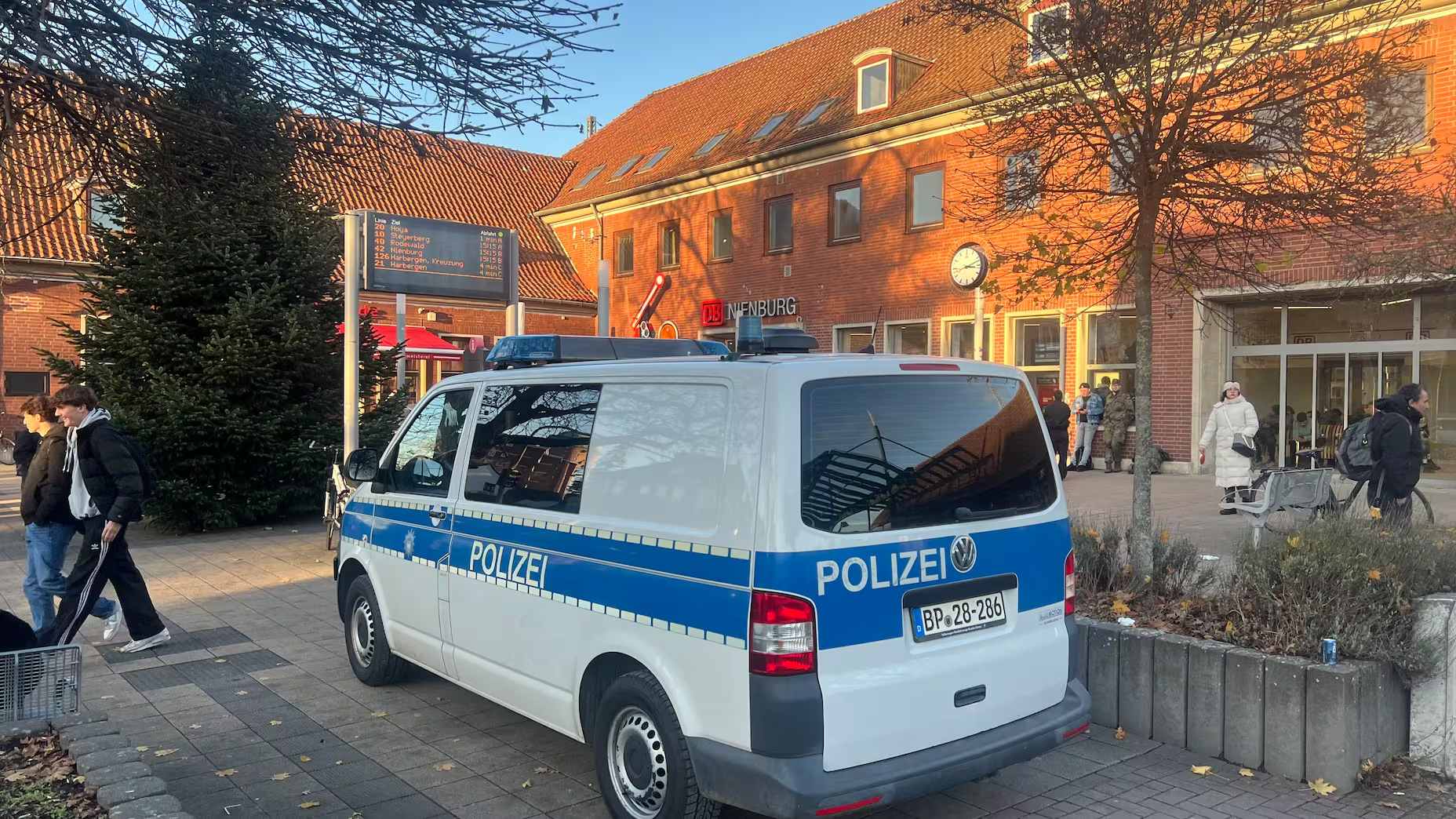 Daniel Felinger gestrandet in Hannover wegen Koffer in S-Bahn